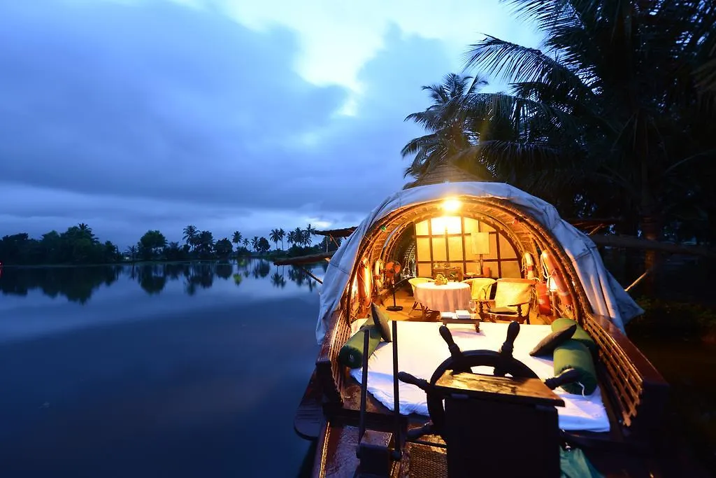 Botel Spice Coast Cruises - Houseboat, A Cgh Earth Experience Hotel Alappuzha