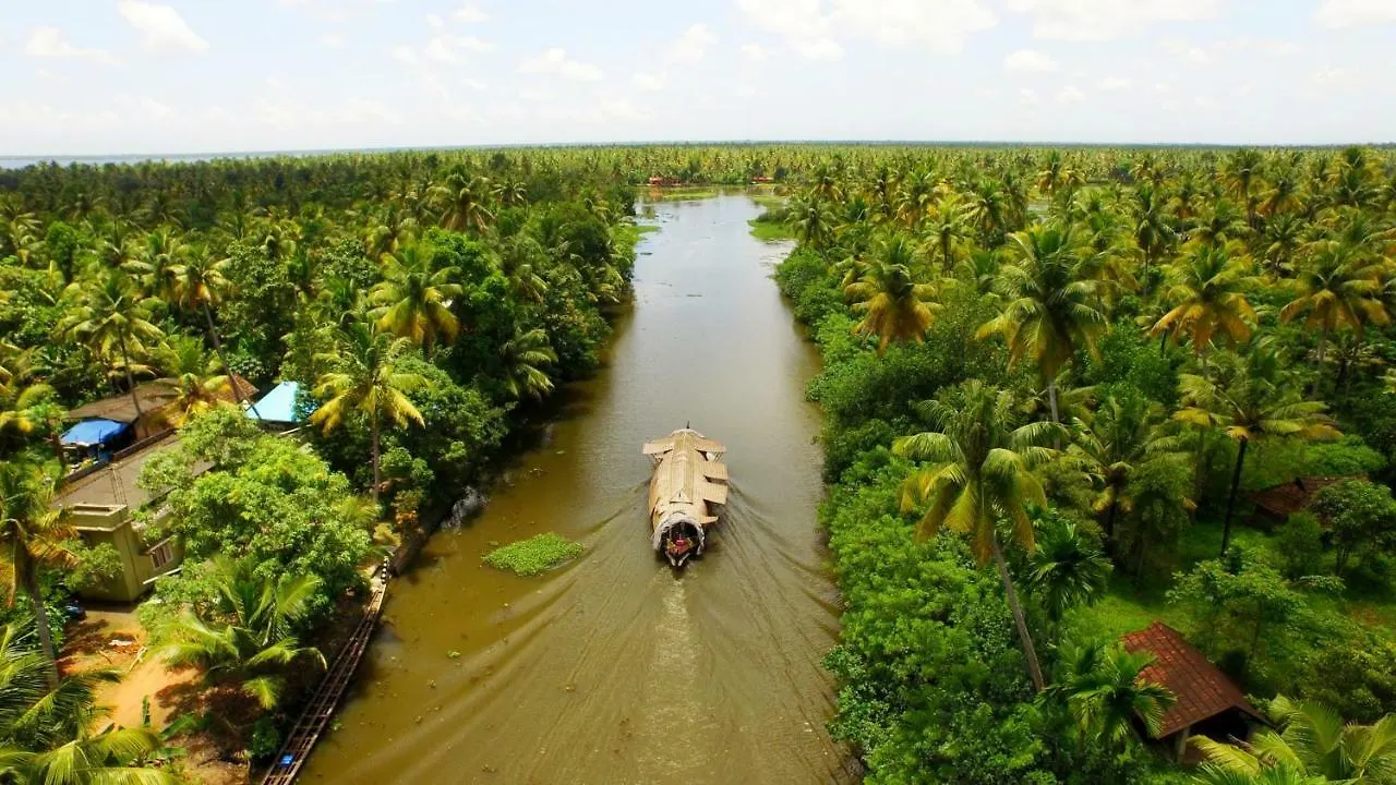Spice Coast Cruises - Houseboat, A Cgh Earth Experience Hotel Alappuzha 5*,  India